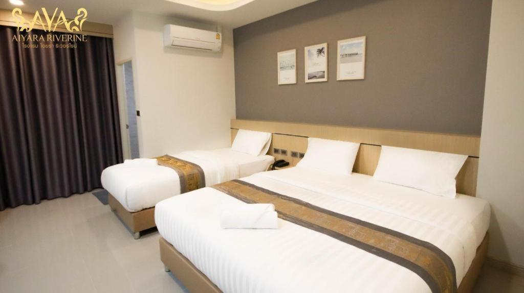 Aiyara Riverine Hotel, Нахон Паном Екстериор снимка