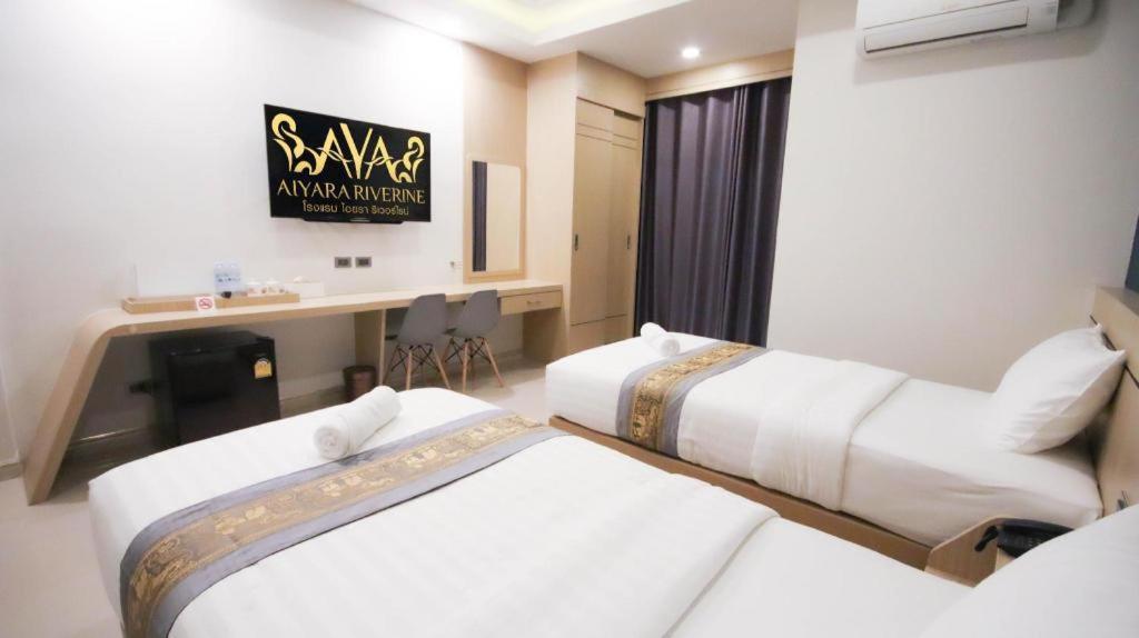 Aiyara Riverine Hotel, Нахон Паном Екстериор снимка