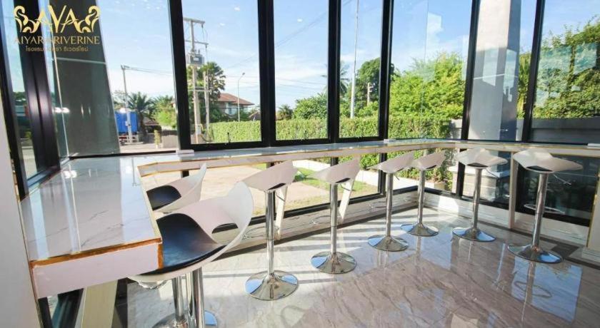 Aiyara Riverine Hotel, Нахон Паном Екстериор снимка