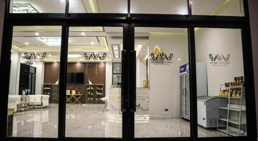 Aiyara Riverine Hotel, Нахон Паном Екстериор снимка