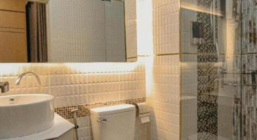 Aiyara Riverine Hotel, Нахон Паном Екстериор снимка